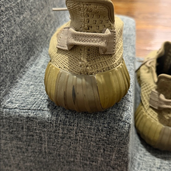adidas gazelle silver green womens Used Adidas Yeezy Boost 350 V2 Earth (FX9033) main image 0